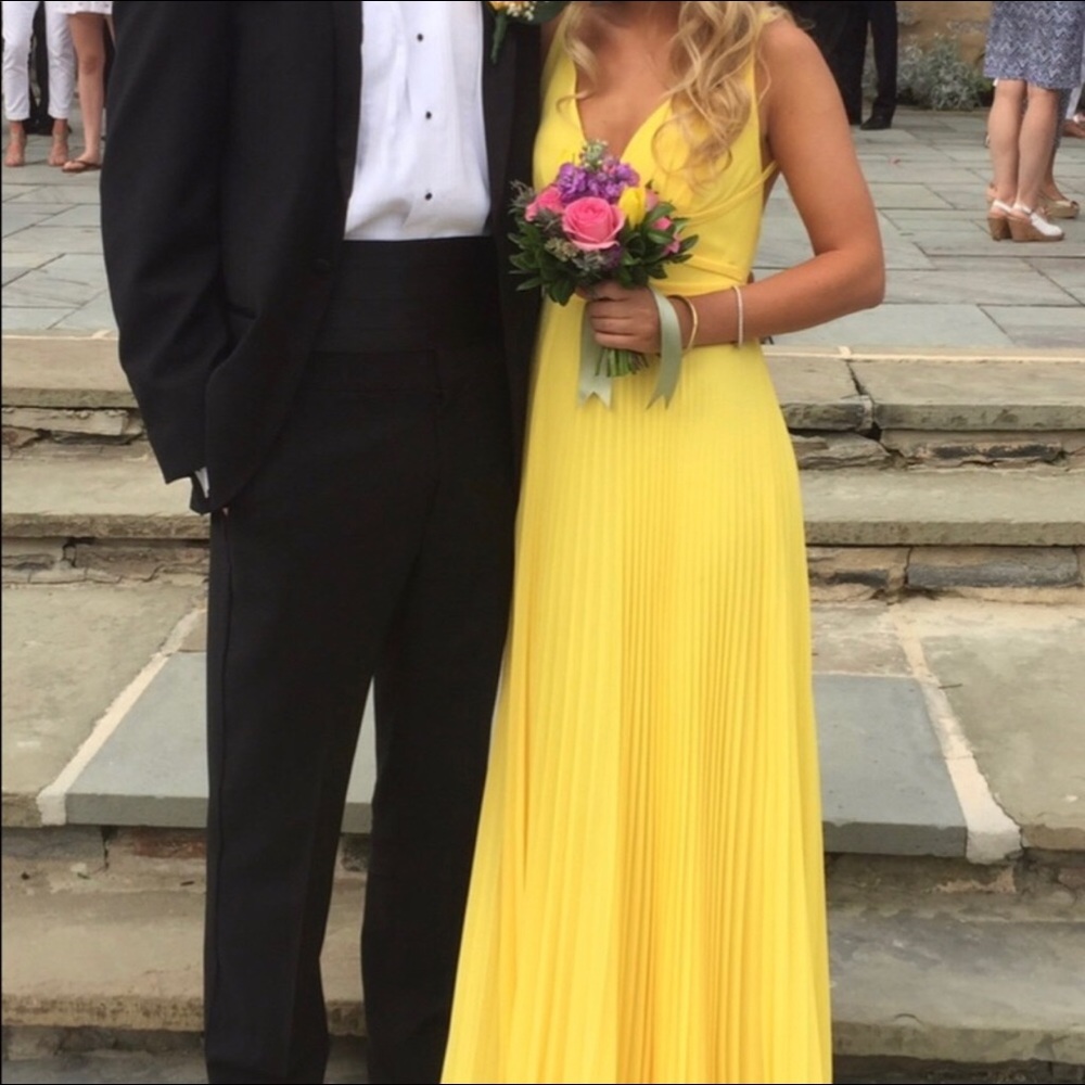 Shelli Segal yellow gorgeous dress